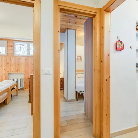 La Tana Dell'ermellino 3 In Out - Happy