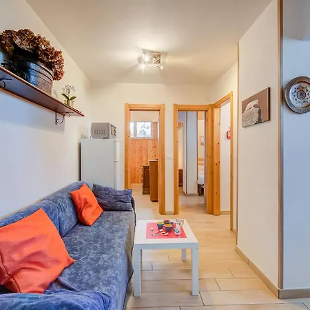 La Tana Dell'ermellino 3 In Out - Happy